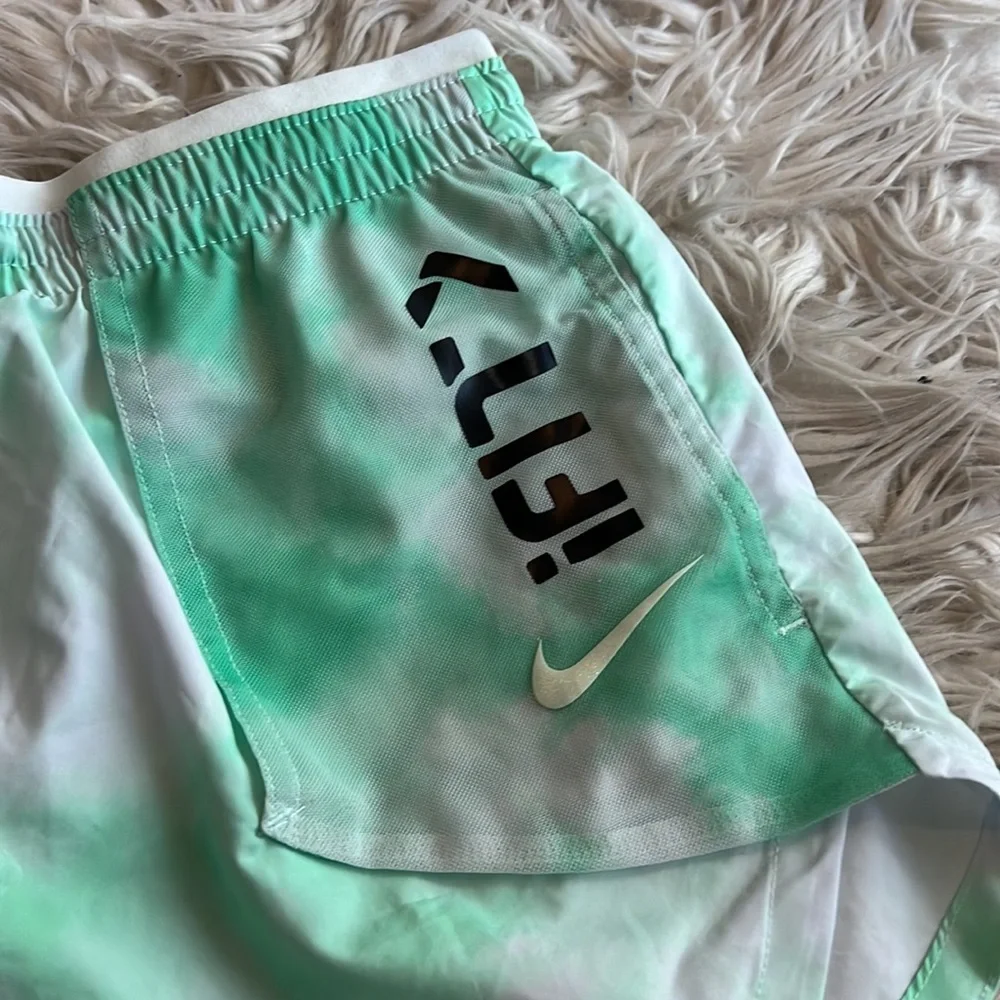 Nike Running Green Tie Dye Running Shorts Ifit - Picture 4 of 6